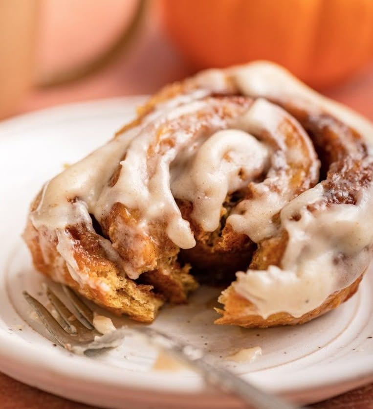 Gluten Free Pumpkin Cinnamon Rolls