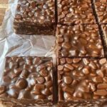 No-Bake Peanut Butter Chocolate Crunch Bars