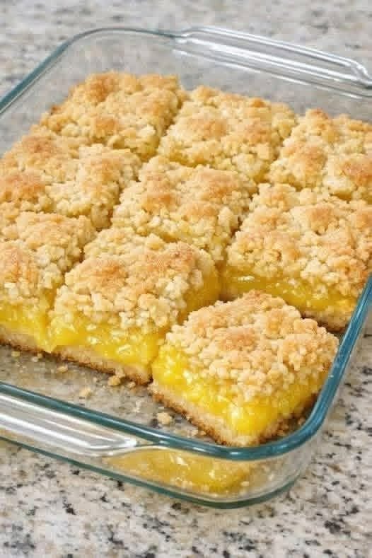 freshly baked lemon crumb bars
