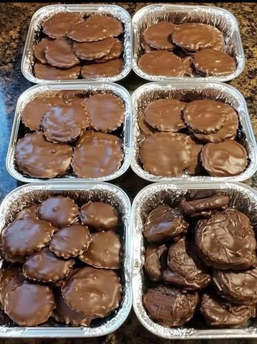 Homemade Turtle Candy Clusters