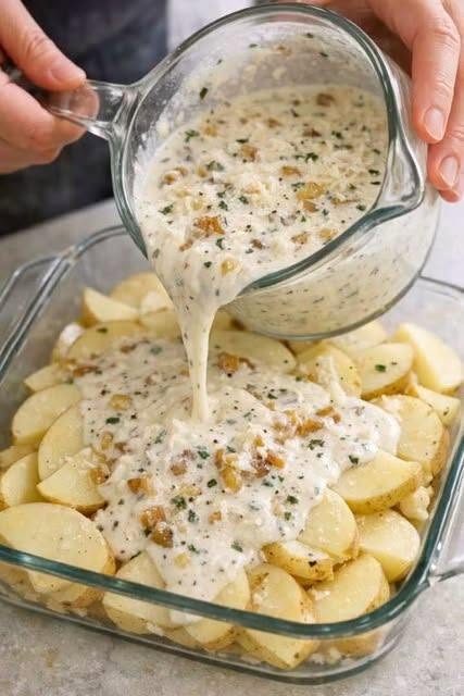 Creamy Pour-Over Baked Potatoes Recipe