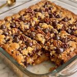 Gooey Salted Caramel Pecan Cookie Bars