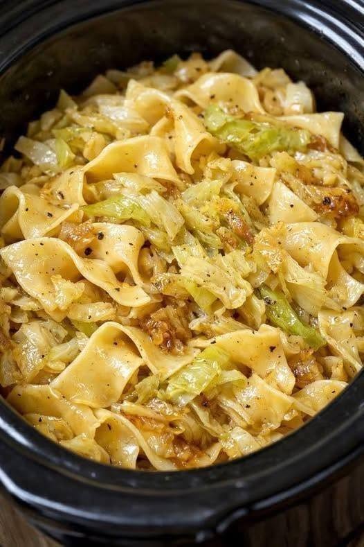 SAVORY BACON CABBAGE NOODLES